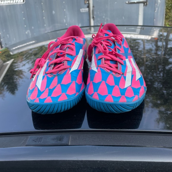 Adidas F10 TRX Turf cleats - Picture 2 of 6